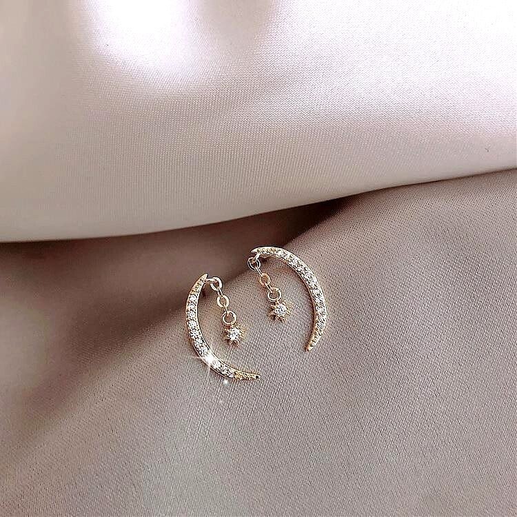 Delicate Crescent Moon Earrings