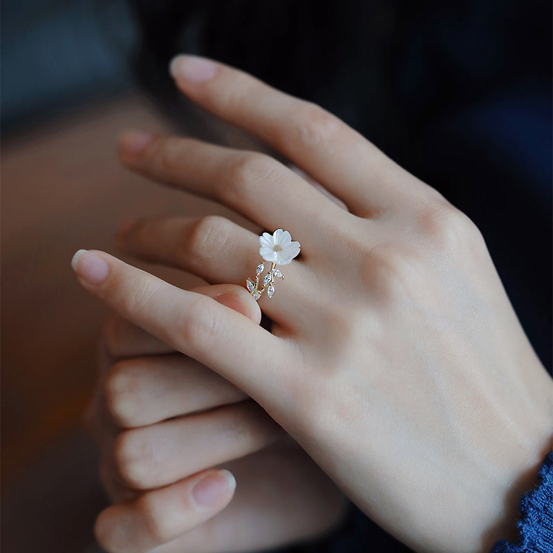 Adjustable White Shell Ring