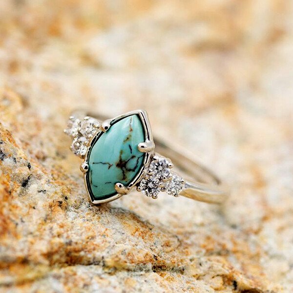 Cut Turquoise Diamond Decoration Set Ring