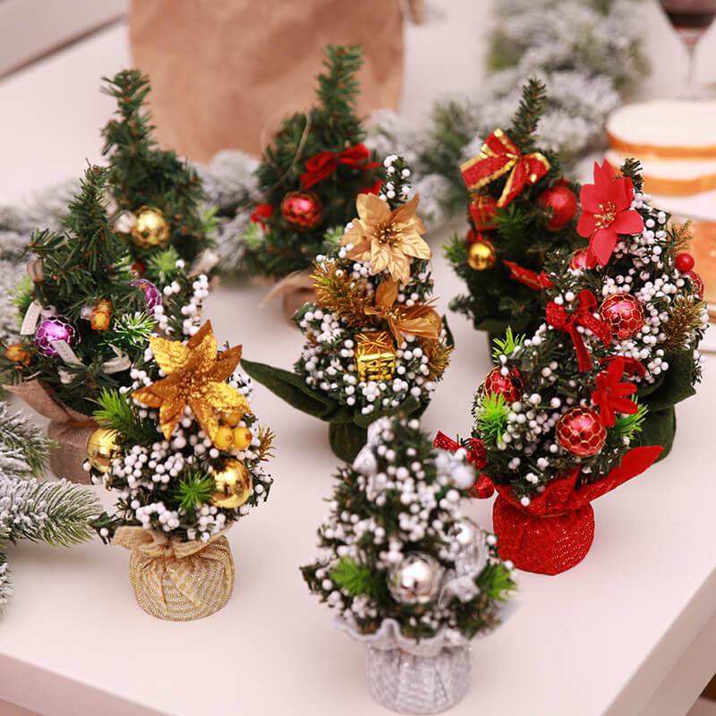 Small Christmas Trees, Mini Christmas Tree with Base Table Top Trees for Desk Table Tops Christmas Decorations (20cm)