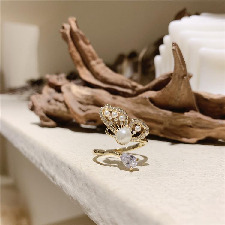 Vintage Adjustable Butterfly Zirconia Pearl Ring