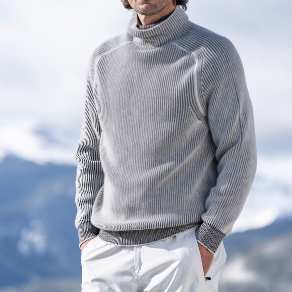 Cashmere turtleneck ski sweater