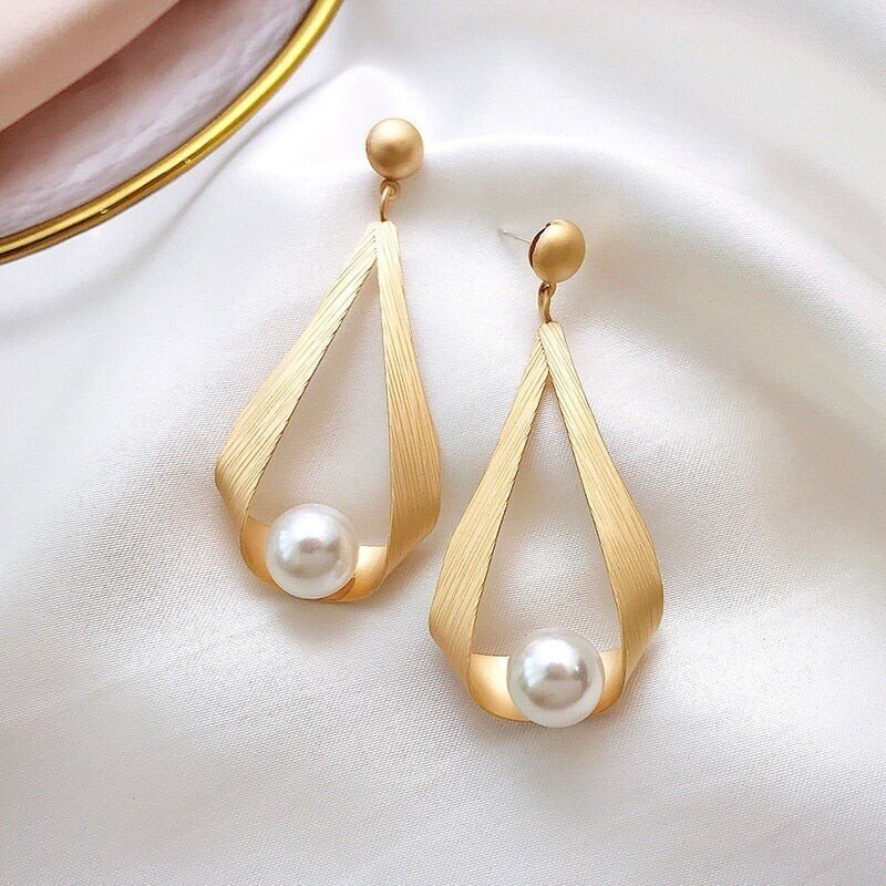 Sophia Pearl Drop Earrings