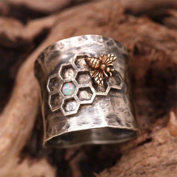 Sterling Silver Bee geometric vintage ring