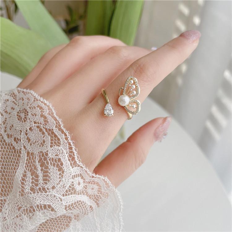 Vintage Adjustable Butterfly Zirconia Pearl Ring