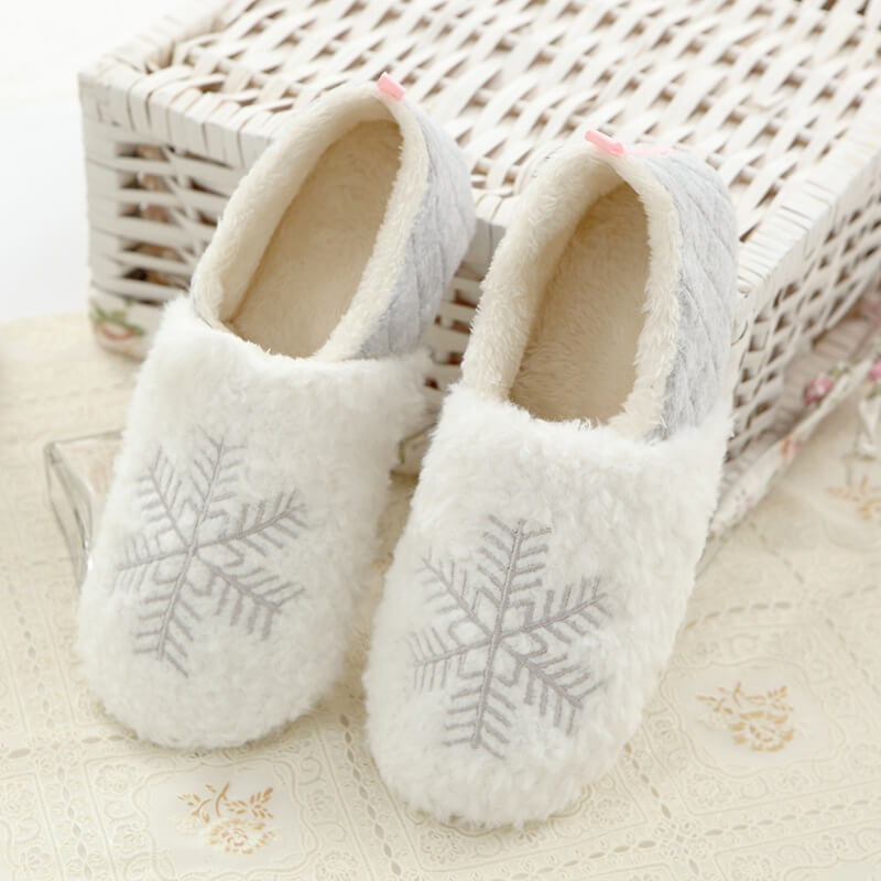 Winter Warm Christmas Snowflake Fuzzy Slippers Outdoor Indoor Slippers