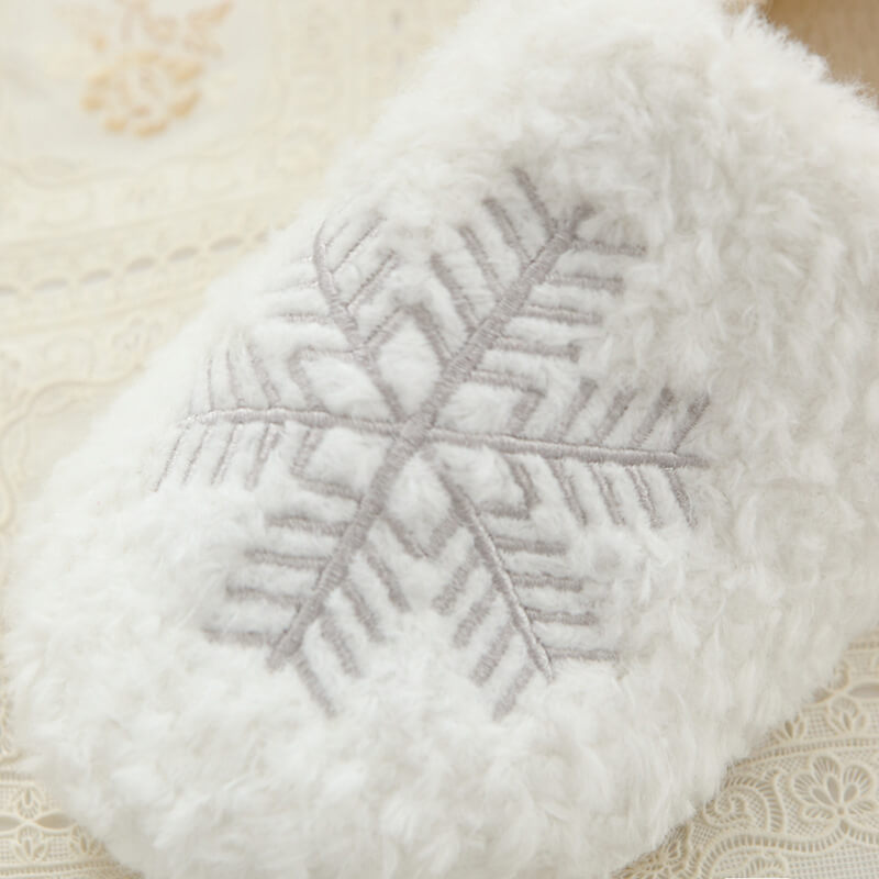 Winter Warm Christmas Snowflake Fuzzy Slippers Outdoor Indoor Slippers