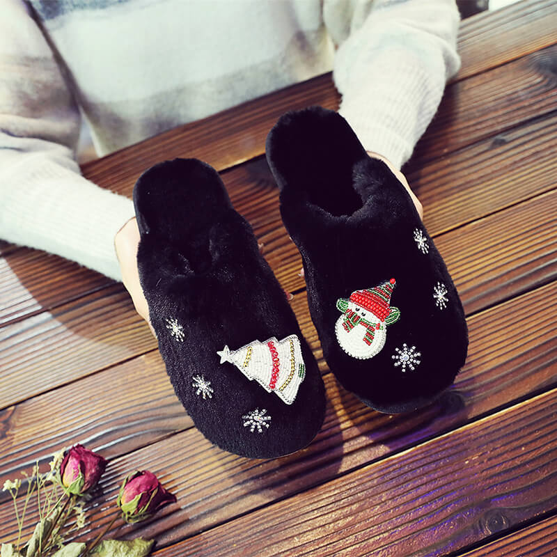 Plush Cute Ladies Christmas Slippers for New Year Holiday Gifts