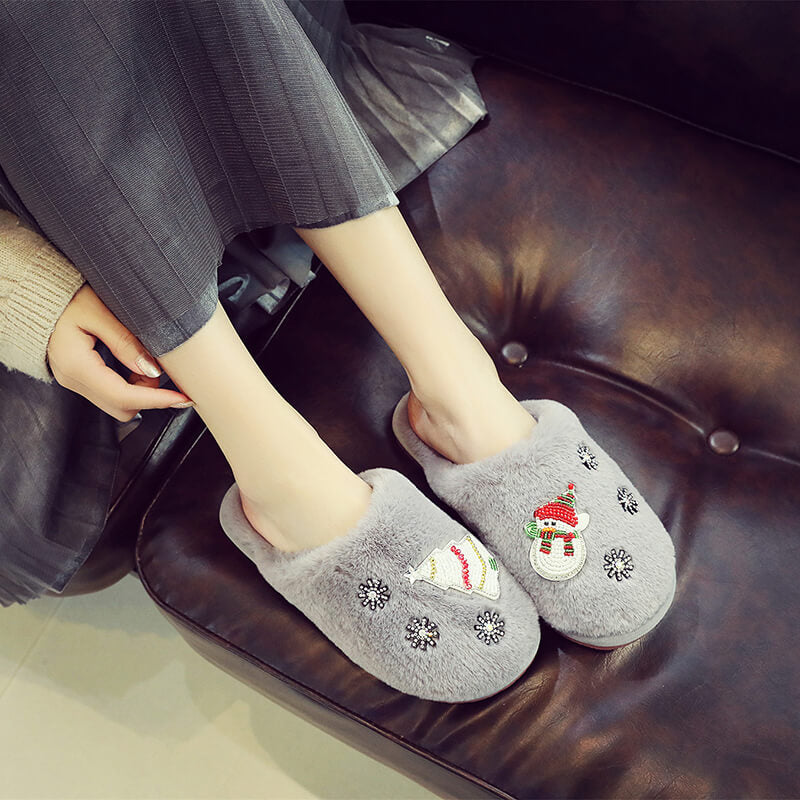 Plush Cute Ladies Christmas Slippers for New Year Holiday Gifts