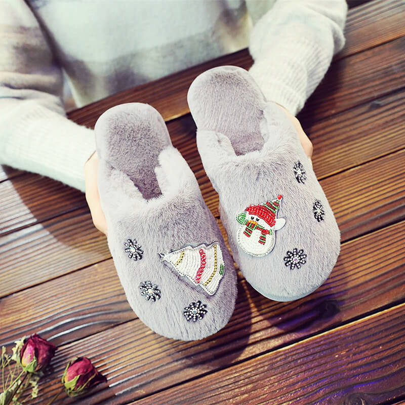 Plush Cute Ladies Christmas Slippers for New Year Holiday Gifts