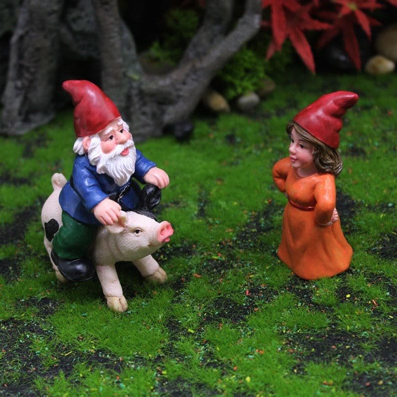 Funny Miniatura Gnome Ornament