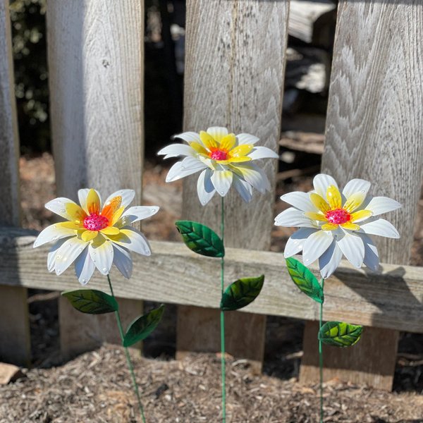 Metal Flowers Garden Stakes