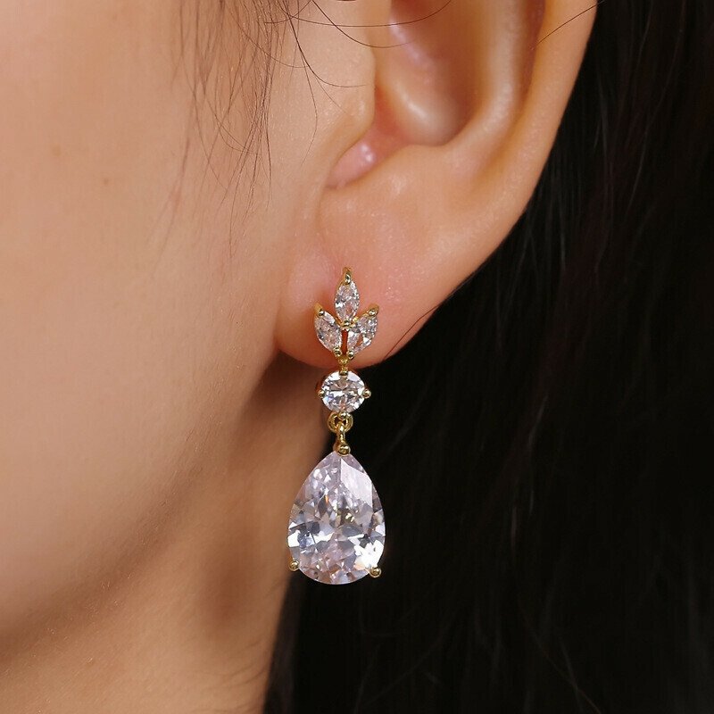 Big drop shiny earrings