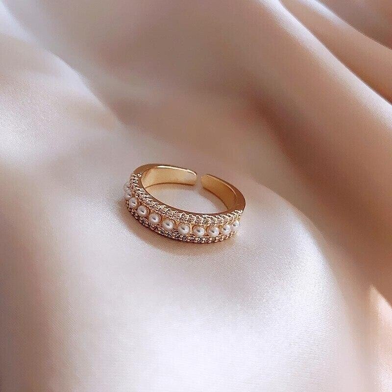 Luxury Gold Pearl Ring