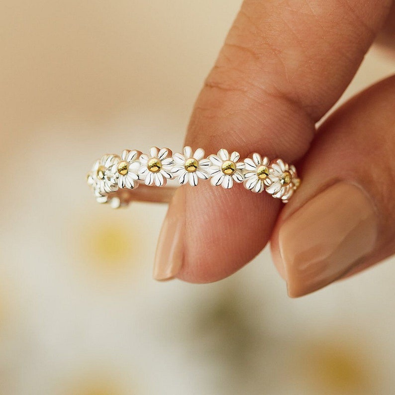 Adjustable Daisy Ring - I Think About You Every Daisy Ring