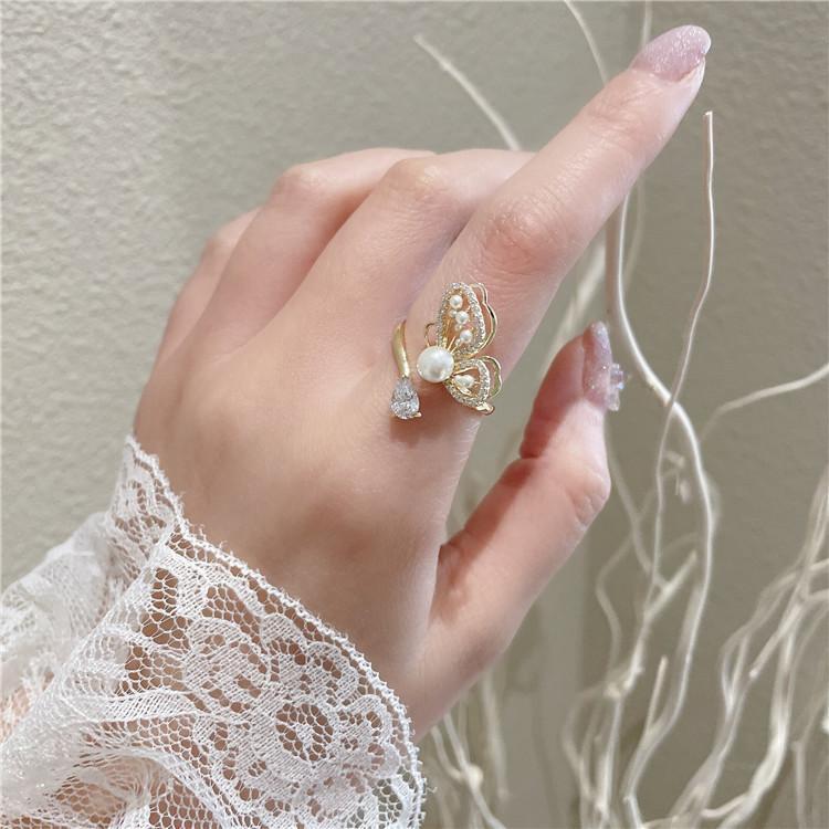 Vintage Adjustable Butterfly Zirconia Pearl Ring